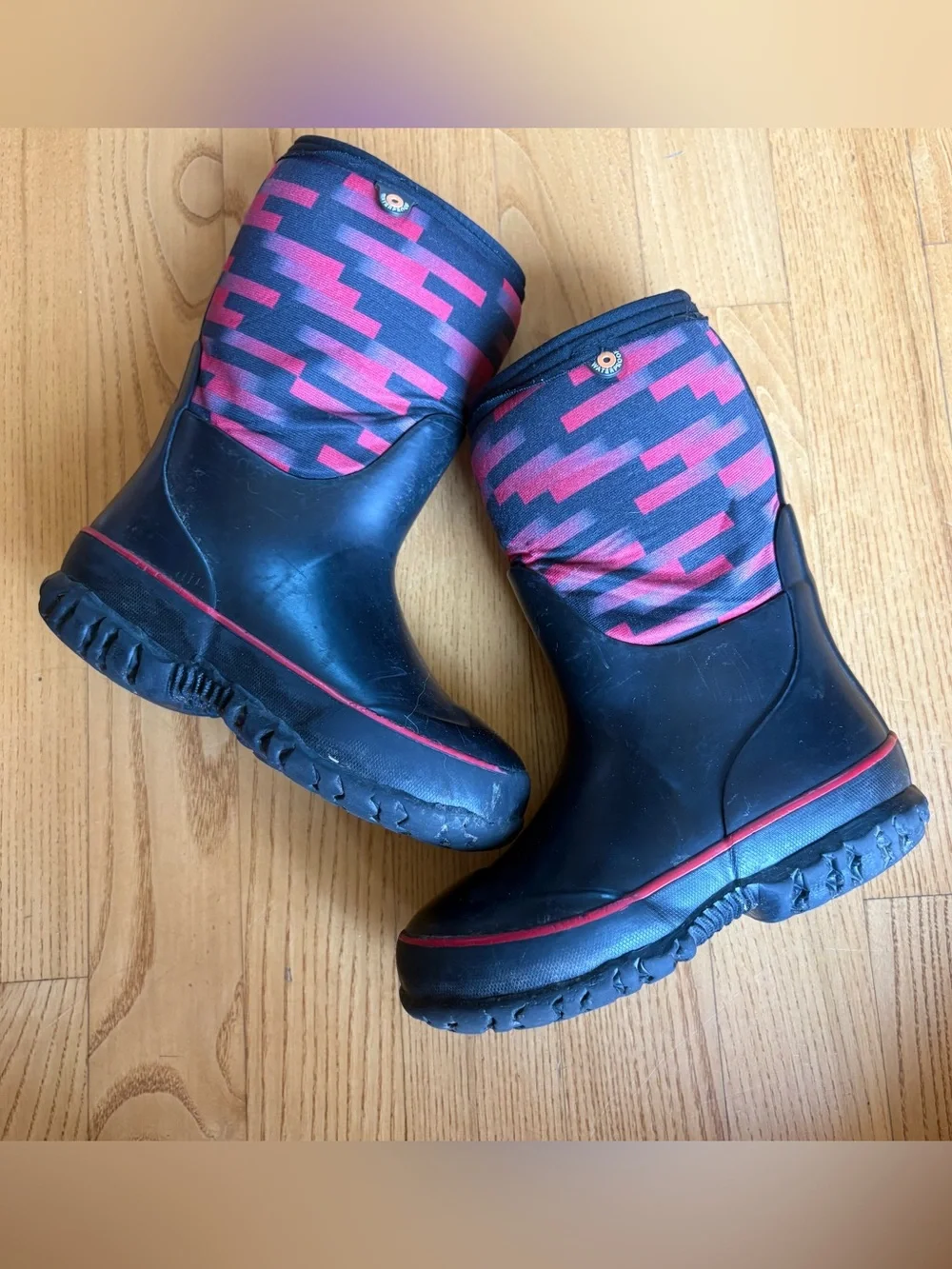 Bogs Snow Boots Red Black Neoprene Waterproof Rain Muck Boot Toddler Boys Size 8